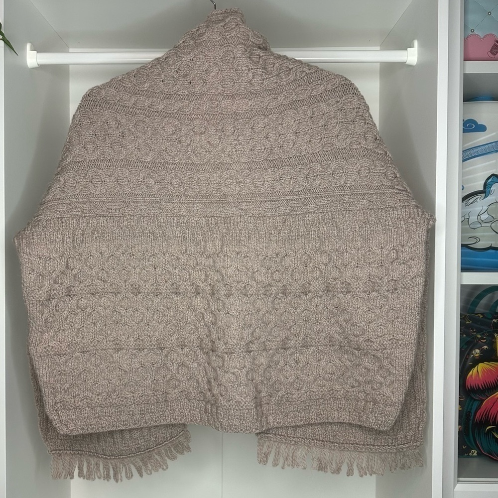 Carraigdonn Irish 100% Merino Wool PocketShawl Womens OS Open Cable Knit Tan Vtg - Picture 3 of 9